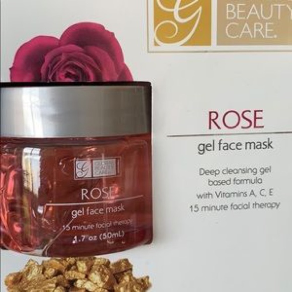 Global Beauty Care Rose Gel Face Mask with Mask Applicator
